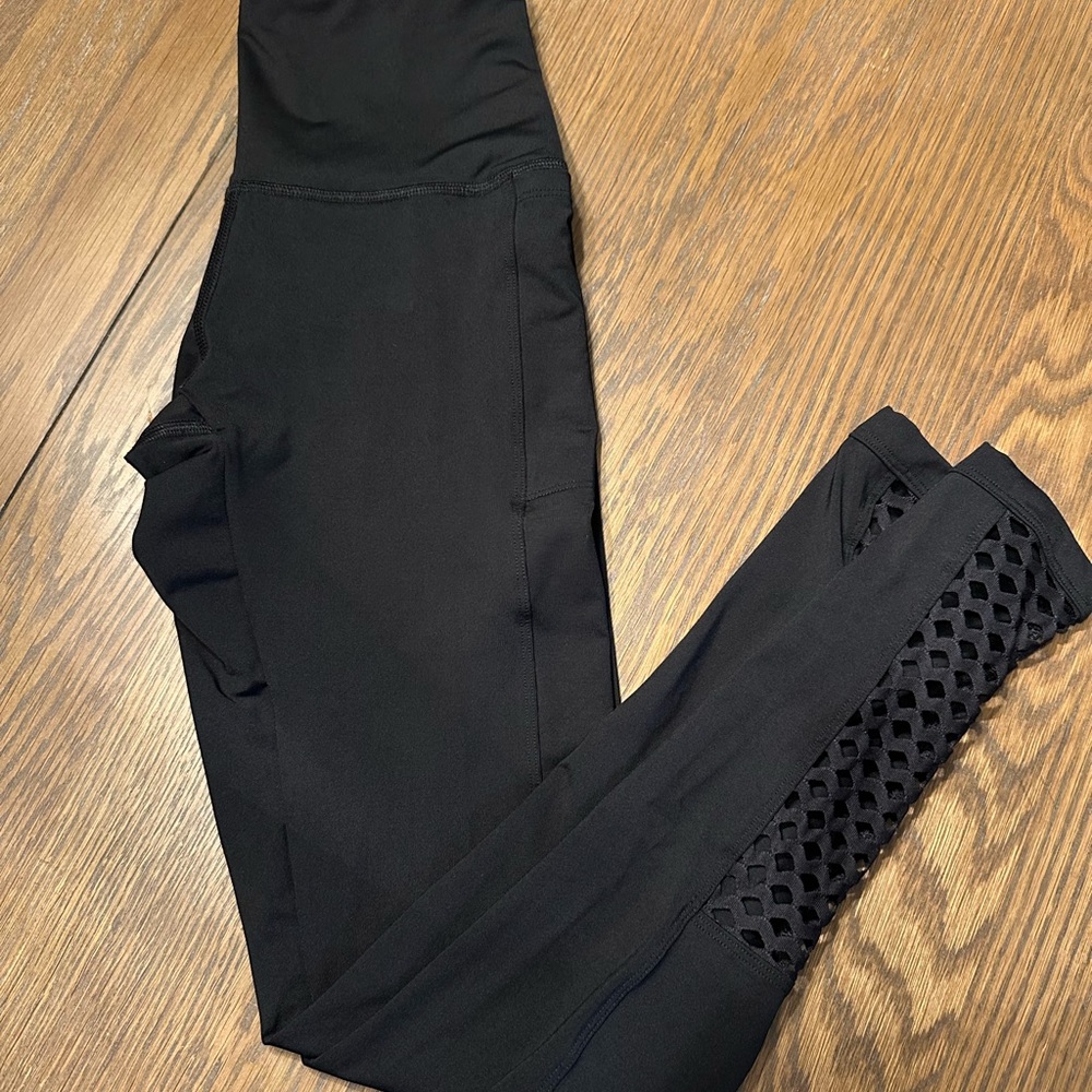 PINK Victoria’s Secret Ultimate leggings